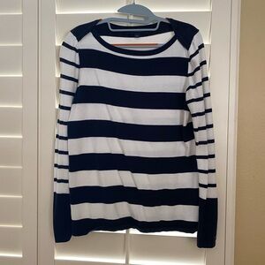 New Tommy Hilfiger Sweater